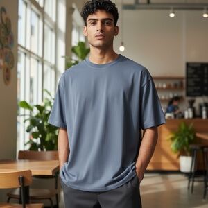 Armani Collezioni T-shirt Size L Gray